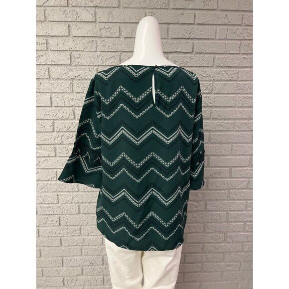 Banana Republic Women Green 3/4 Length Sleeve Chevron Print Blouse Size M - Picture 2 of 9